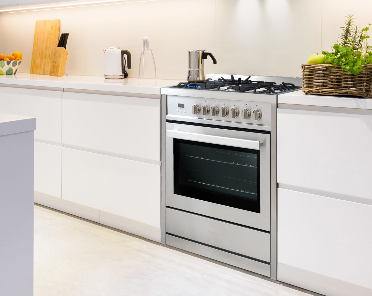 COSF965NF 36″ Professional Style Dual Fuel Range Cosmo Appliances