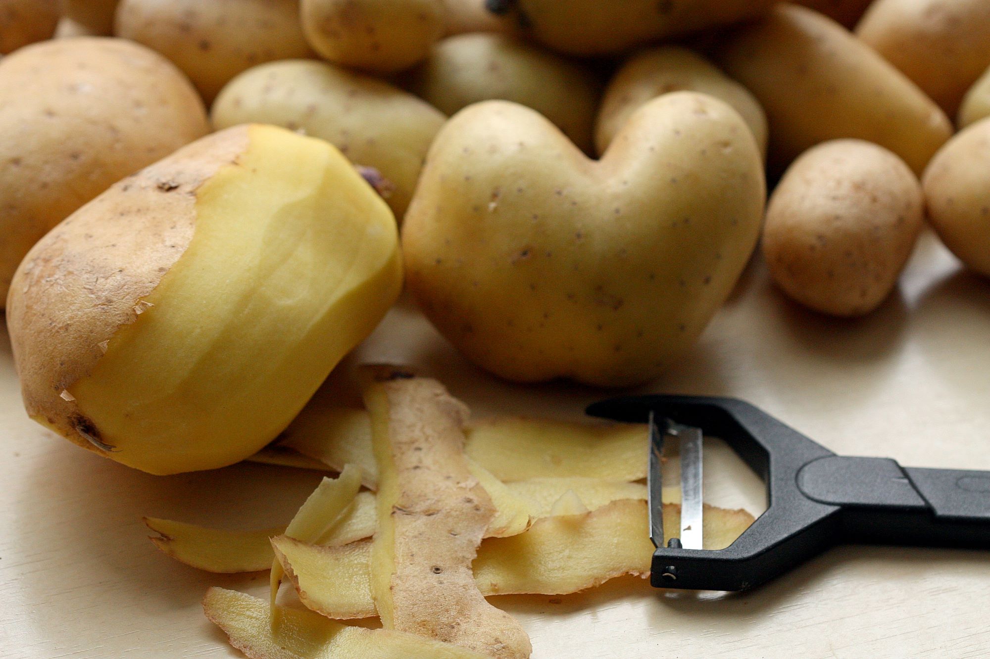 Save Time Peeling Potatoes Like This