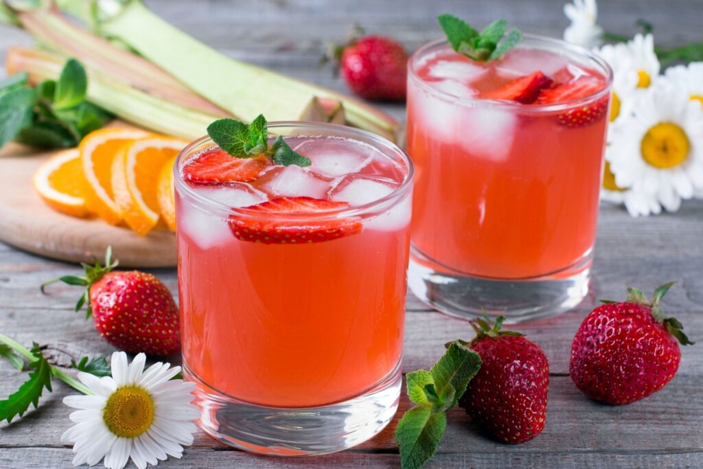 Make Strawberry Lemonade from Scratch Cosmo Appliances