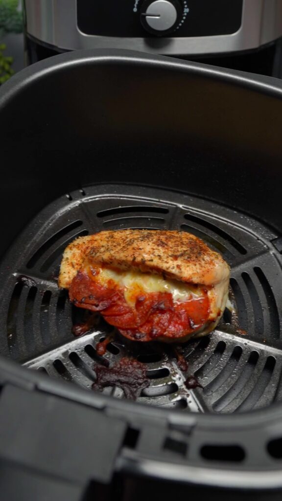 Chicken Stuffed with Pepperoni & Mozzarella Cosmo Appliances