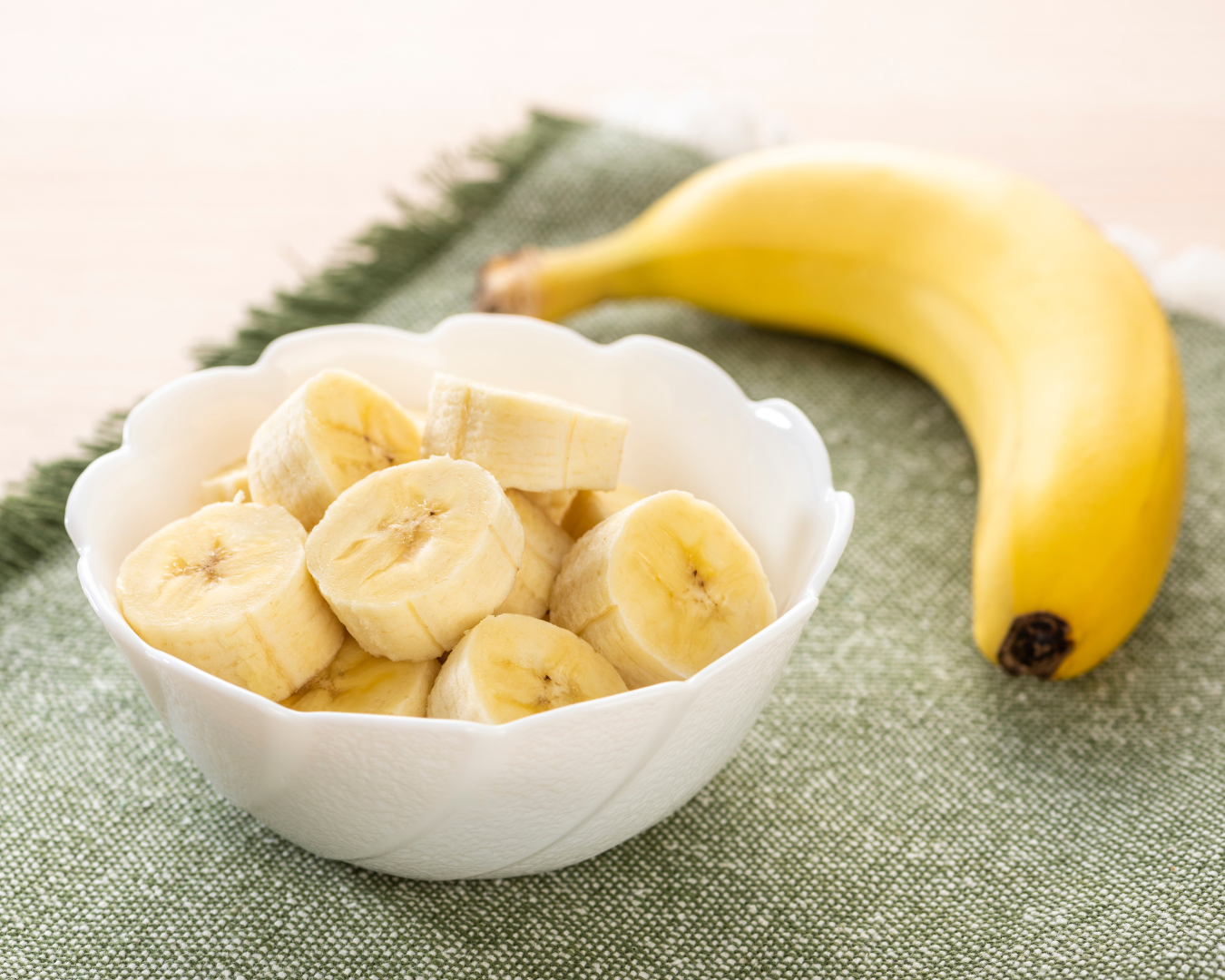 Freeze Ripe Bananas for Smoothies or Baking: A Handy Guide