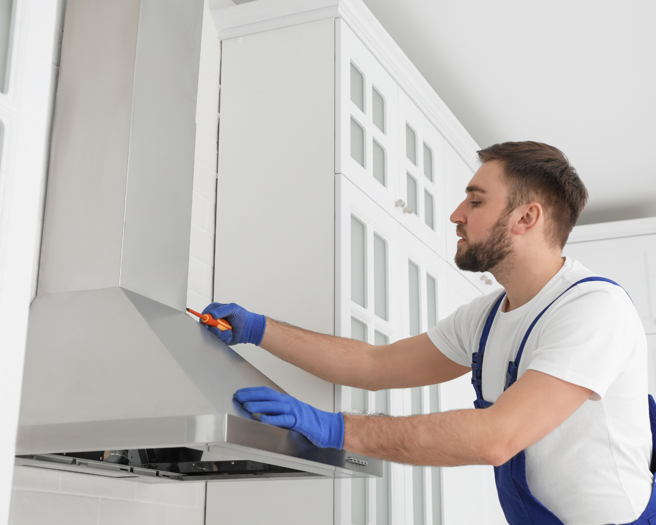 Range Hood Installation: DIY vs. Professional Installation Services