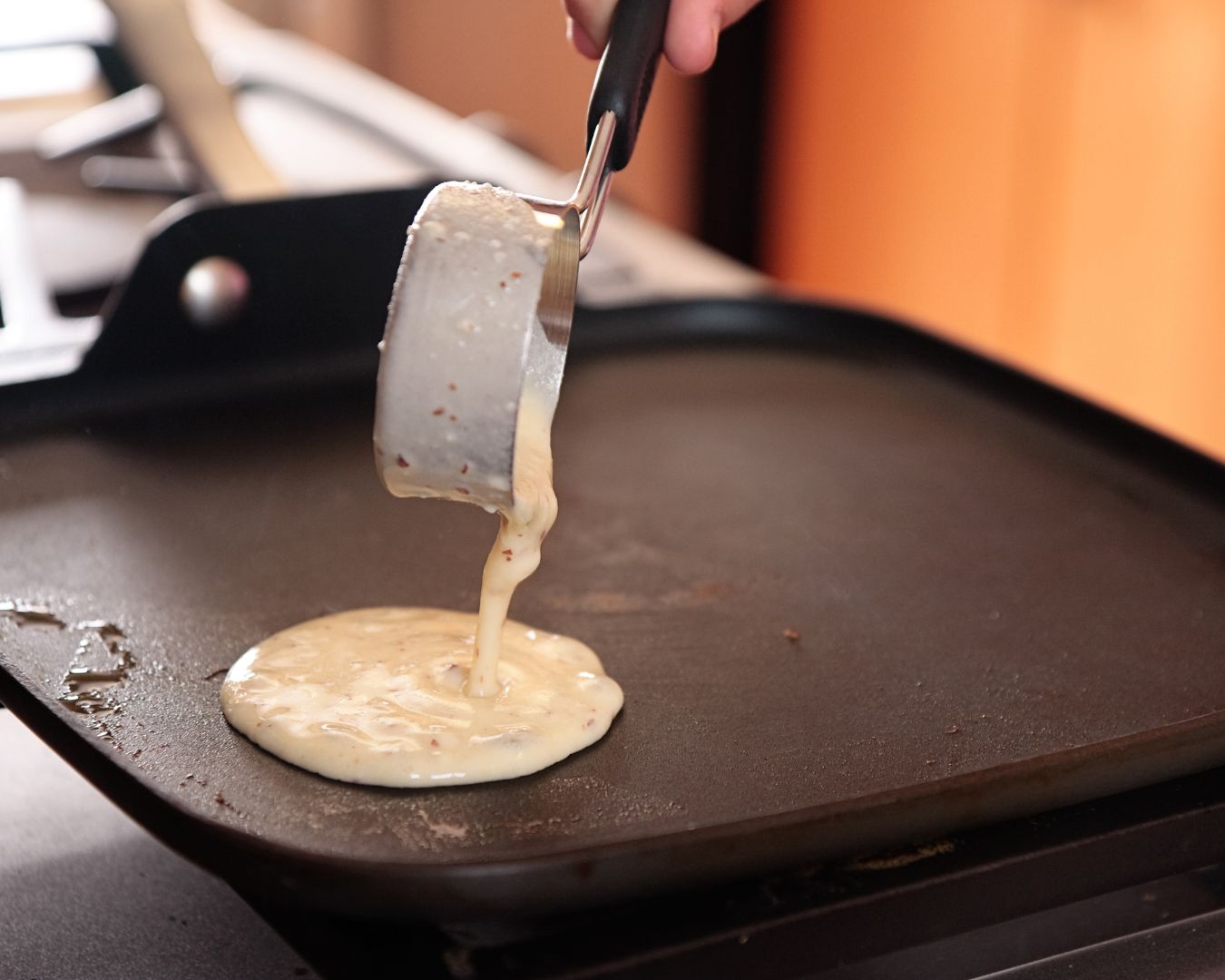 Using Griddles on Cooktops: Tips for Perfect Pancakes and More