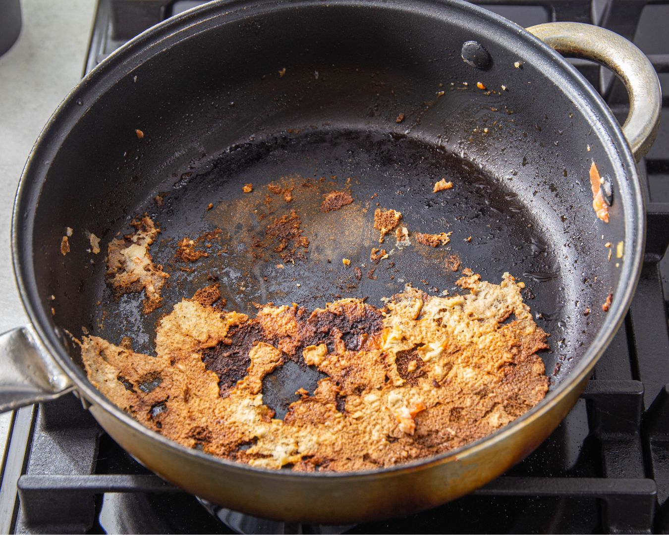 How to Remove Burnt Food from Pots and Pans