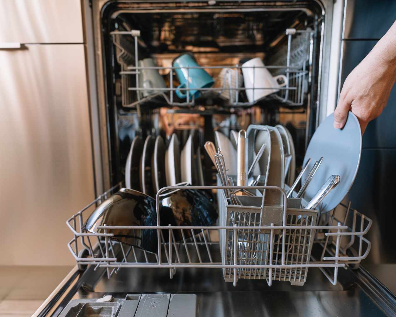 Understanding Dishwasher Cycles: Choosing the Right One for Your Needs