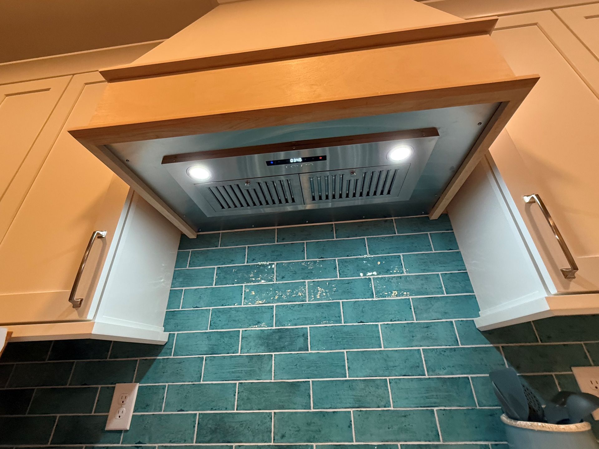 COS-30IRHS | 30″ Stainless Steel Insert Range Hood with Soft Touch